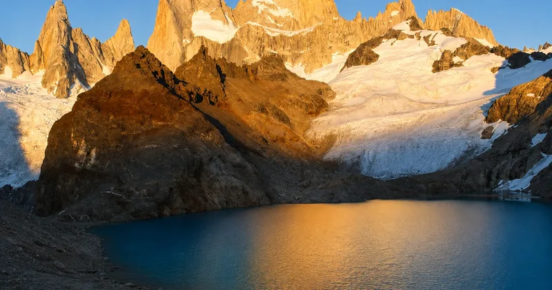 Laguna de los Tres via Río Eléctrico
